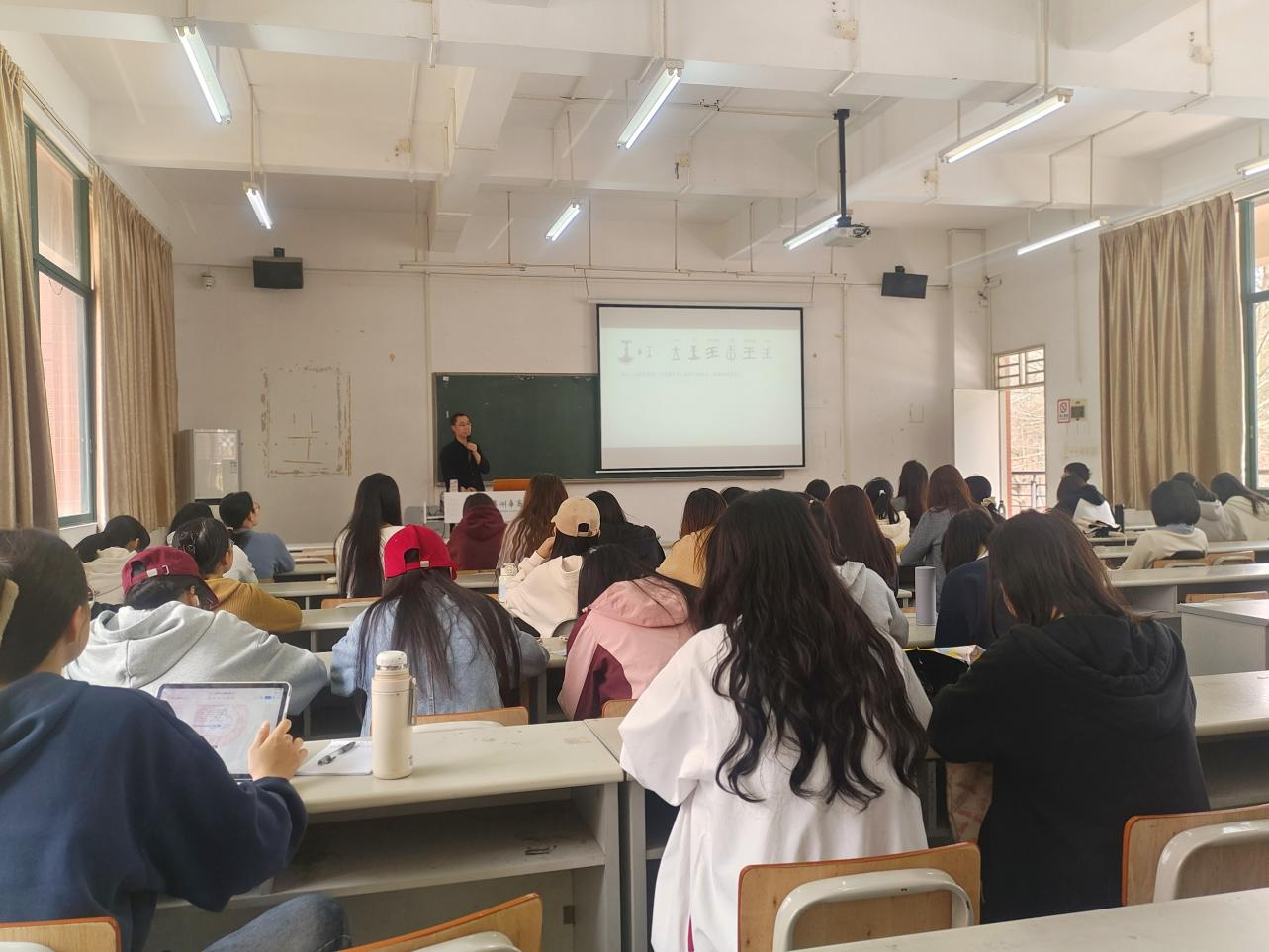 DFE63AFCD9AC979820154AC4F50_E510C7CA_FF327