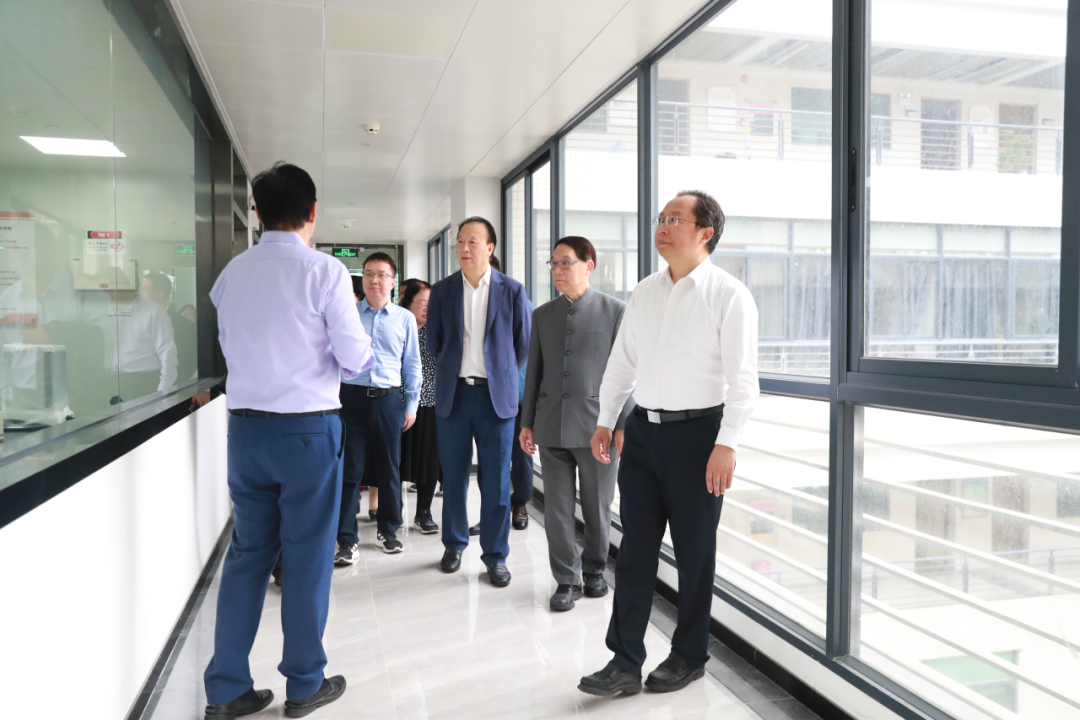 D80379F83D279C30A4AB8BFBAA7_87D84586_CE05B