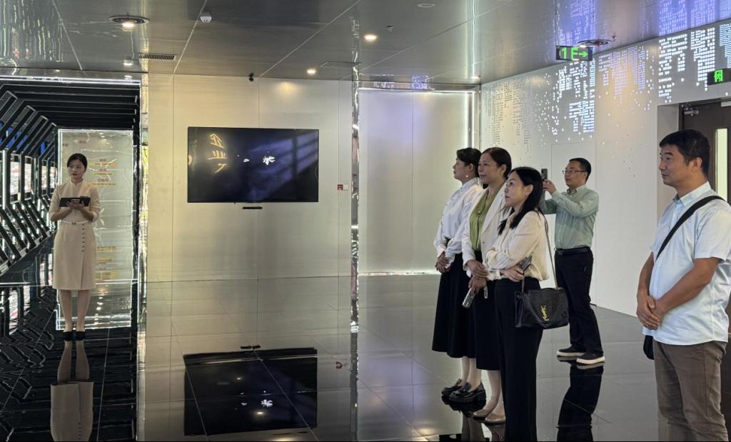 F7D0E0E1251F50409971F9A1D44_9122BA0E_15B35