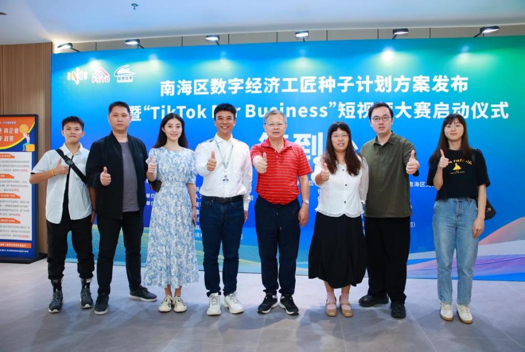 5F842BA77350D00E277C4E433C8_EEC275C2_186D0 5F842BA77350D00E277C4E433C8_EEC275C2_186D0