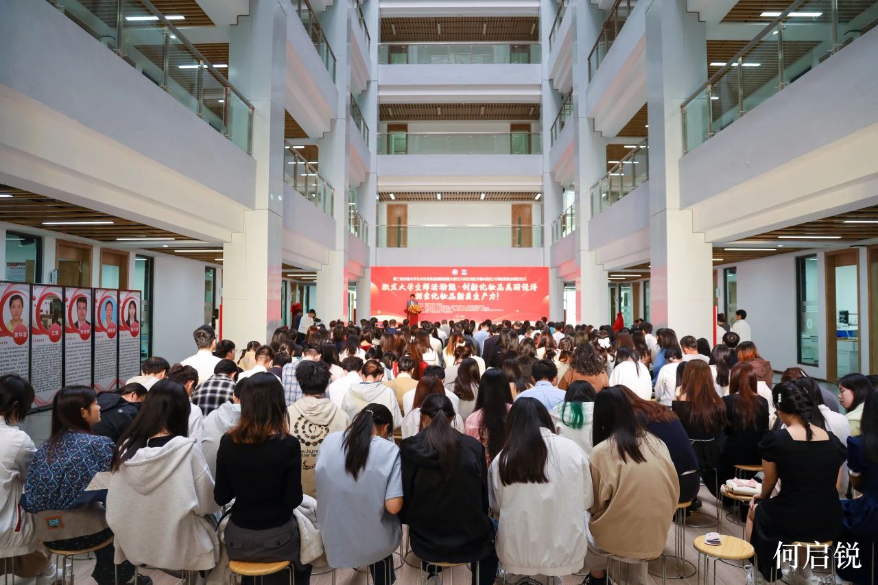 CE0B852572070945EBB87830607_6AD47360_2DC50