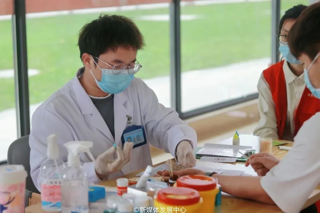 771C6E02FAF10AC1A754243FE44_C05CA15C_1279E