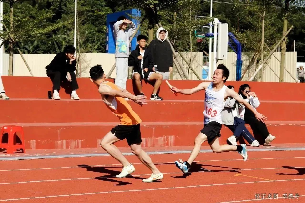 9E08CE1C2F62E927E1FAED32BAC_822B5FAC_2F61B 9E08CE1C2F62E927E1FAED32BAC_822B5FAC_2F61B