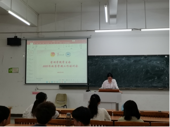 393224646B9AE072E850A91299A_1453F1B1_1C75A