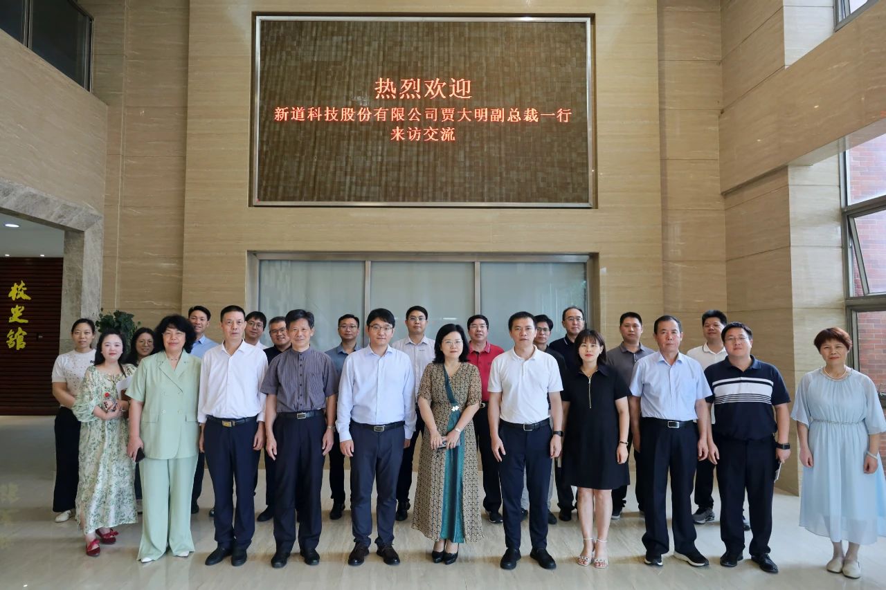 18613A1876461ACC64B88966E43_EBF05A09_28349 18613A1876461ACC64B88966E43_EBF05A09_28349