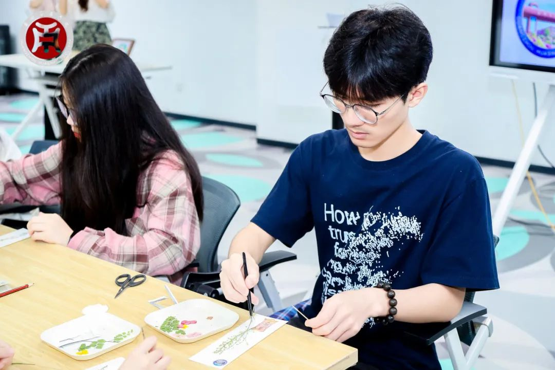 195517F44D05507A53698EB5E48_FFFC54EC_CD01E