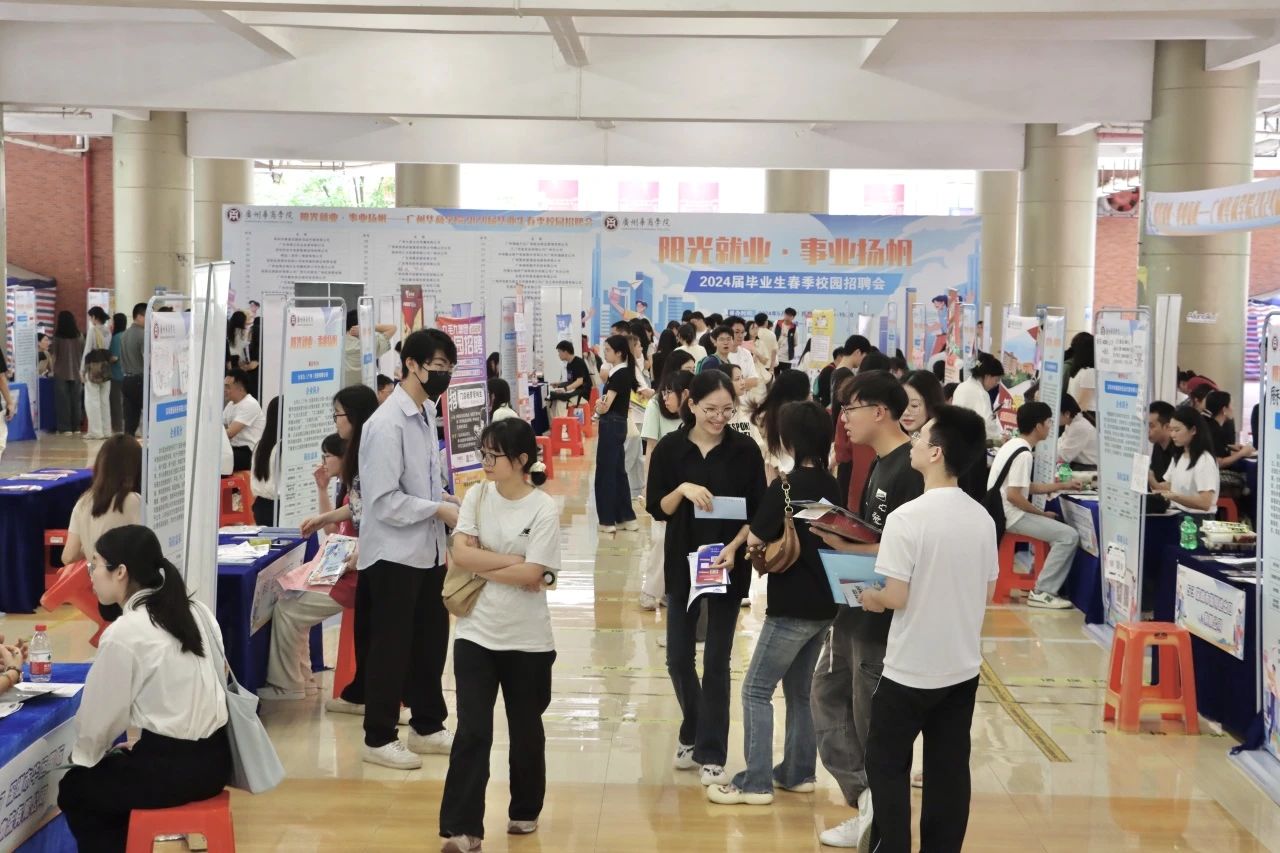 A37F049779D94A7408BC953D3F1_CECFC277_29831