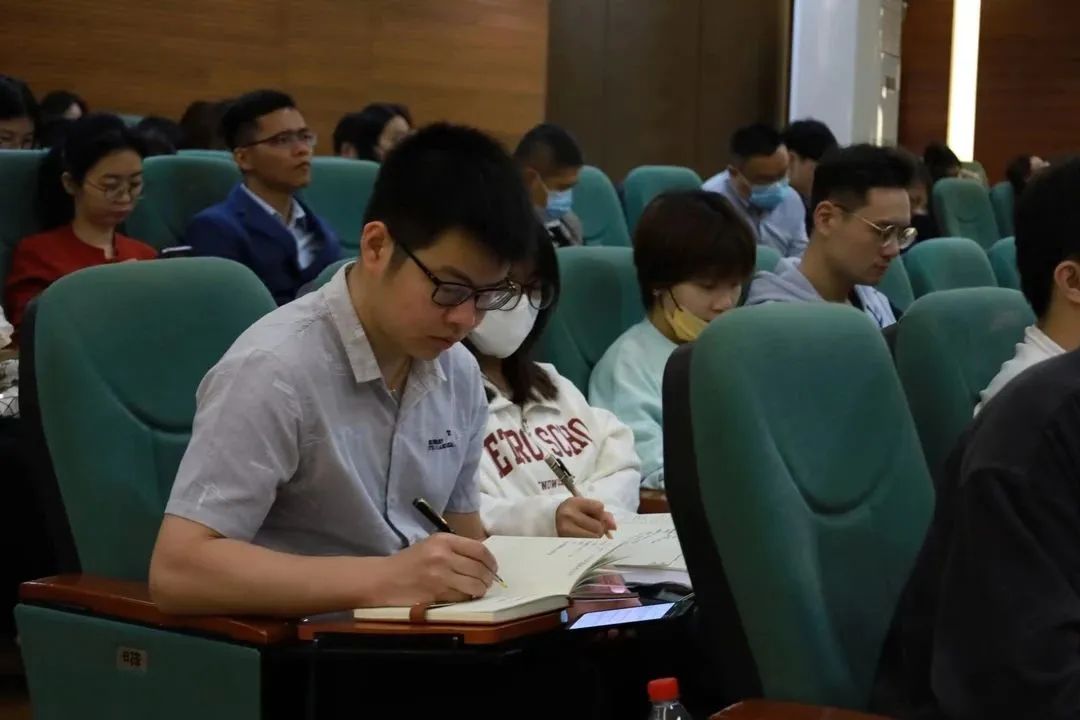 227961099399AC51B6B6E55B050_1CB7DF39_10001