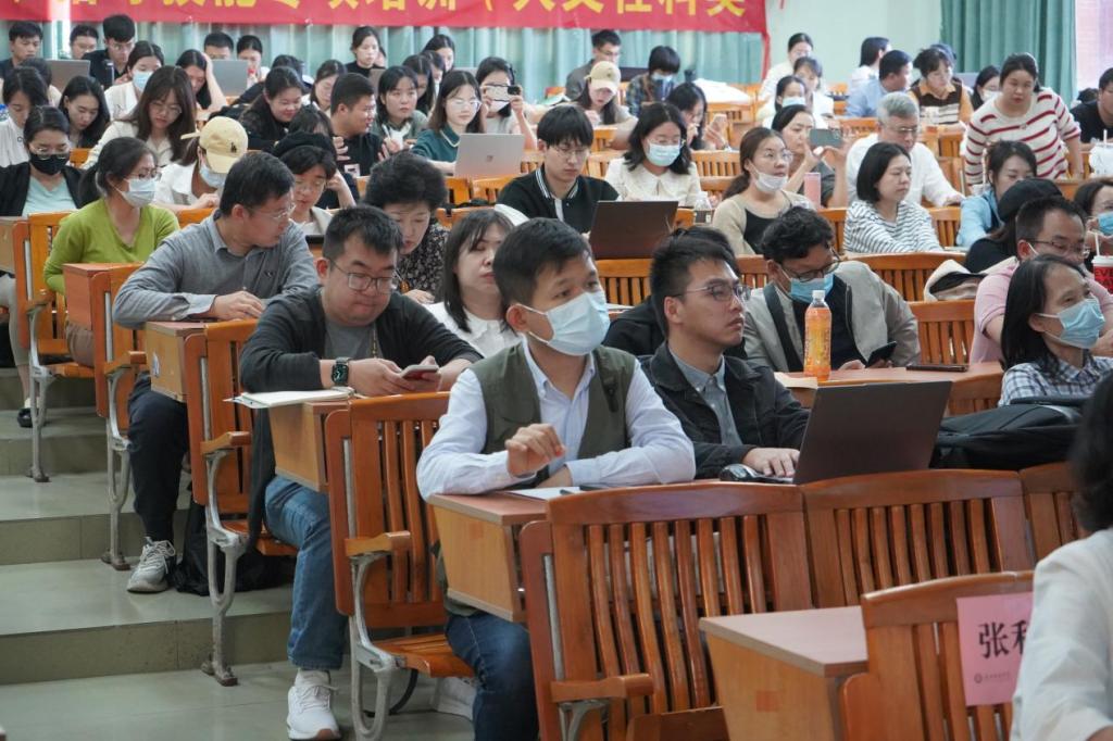 79D335C009AEFC3D1000F8954AF_E09E1748_1C4D9