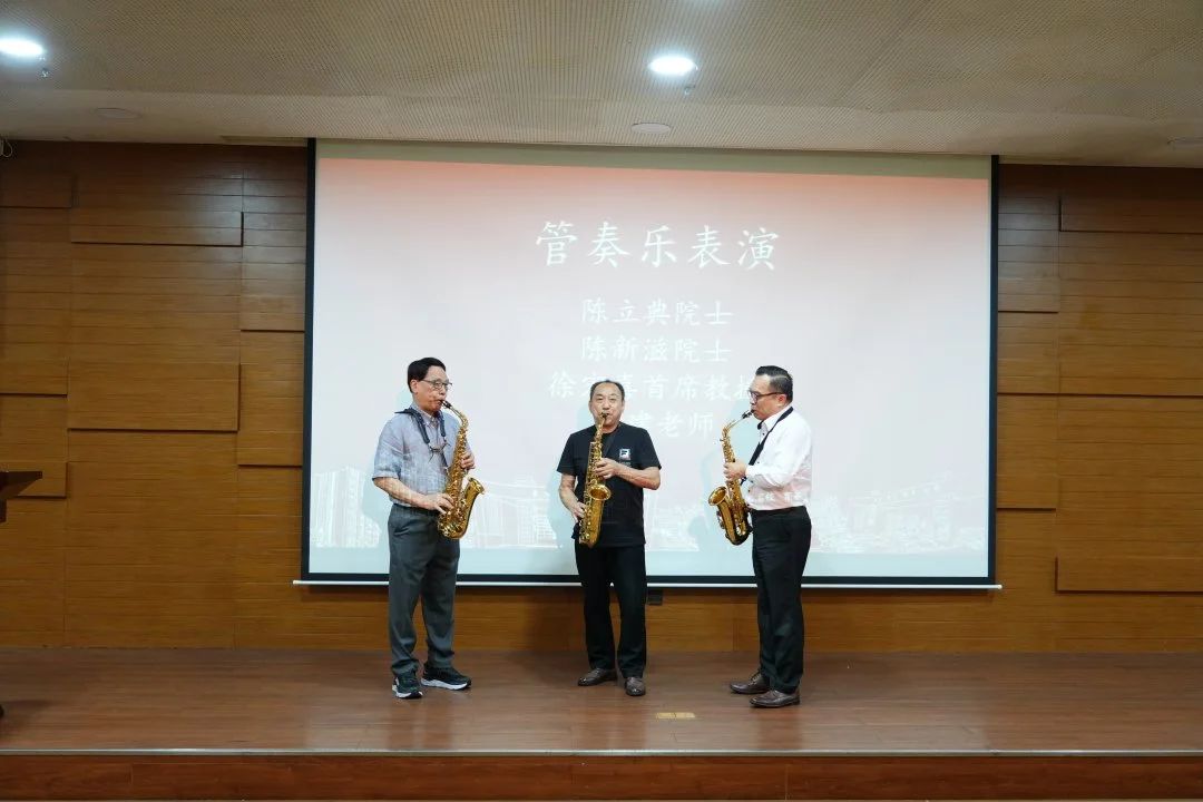 4D86649DCA2EA0BF5CF5A6B5CE4_46ABA199_13F12 4D86649DCA2EA0BF5CF5A6B5CE4_46ABA199_13F12