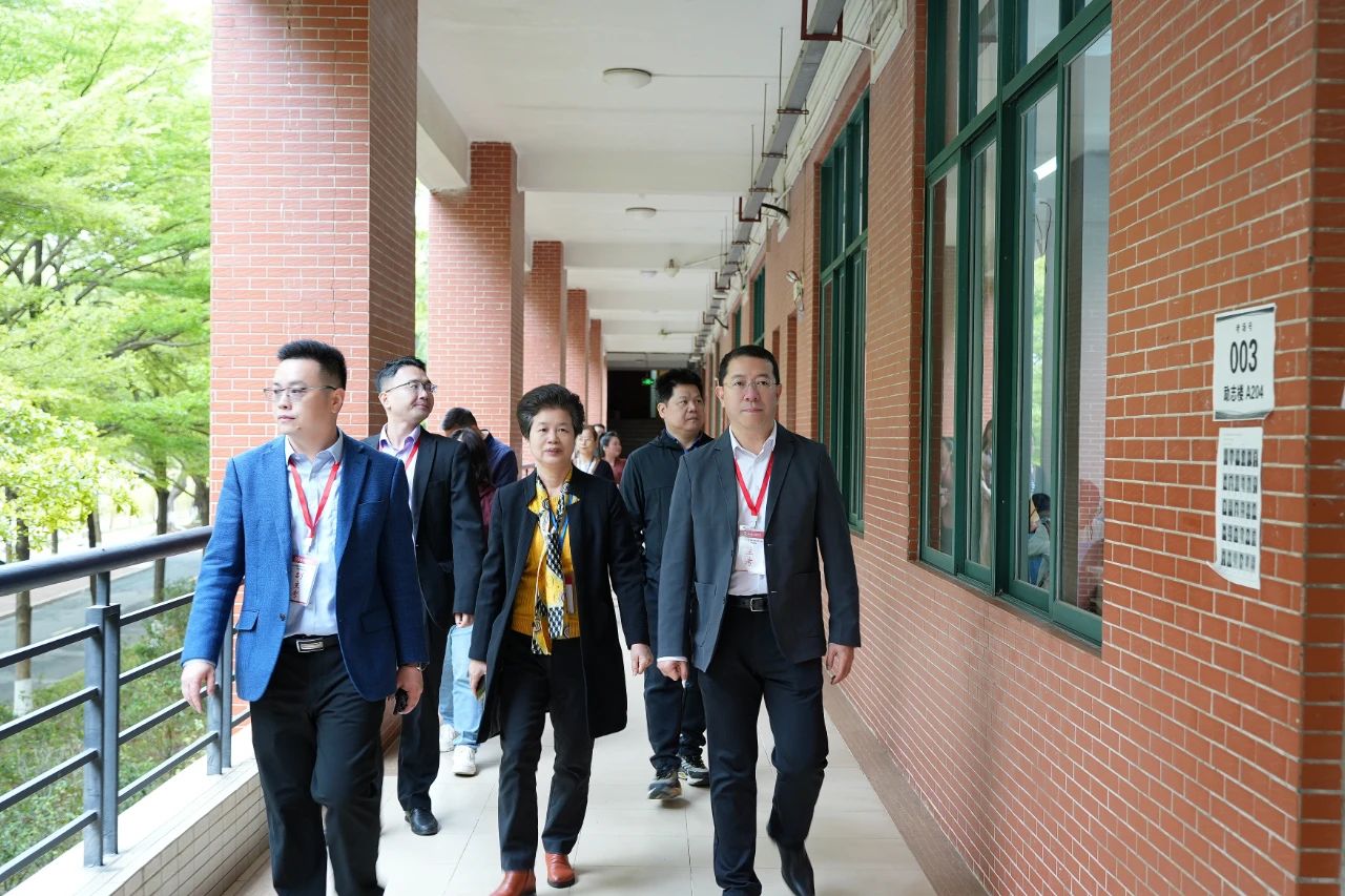 CBB0DB8C3D9BBFB941B6E6D3A83_B40809DA_3438B