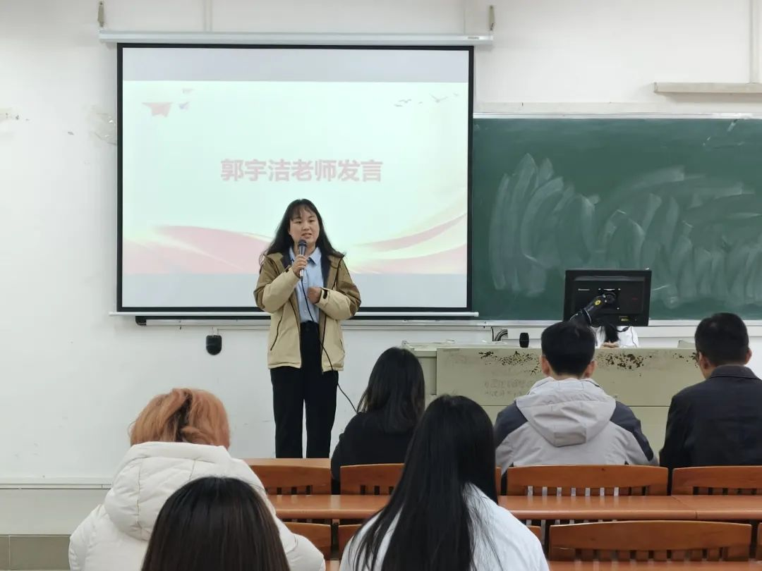 11CDE078FC5F5F7F83B159E2976_79DBFD42_8209B