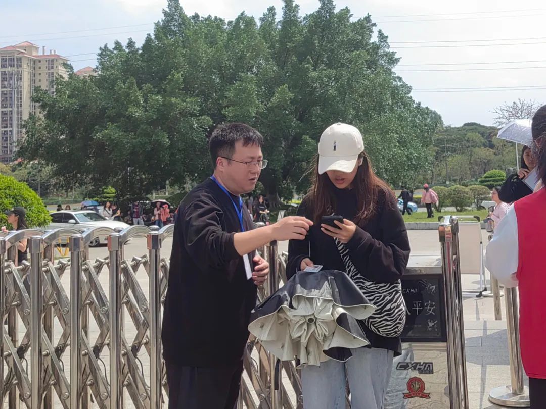 609080B8DED900E4620E5909FD9_9247022A_290B1