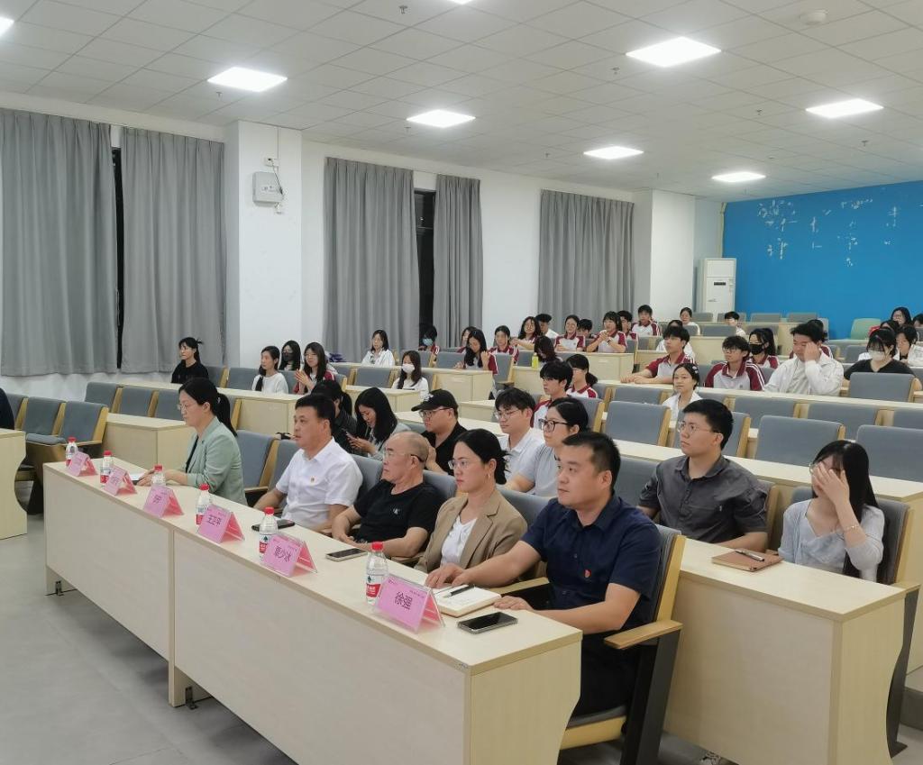 675DACF23EACACF282A60FB617F_F9CDFDB2_1828B