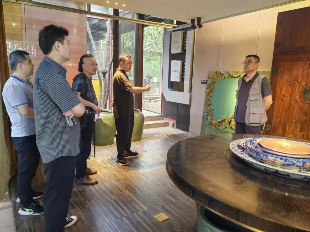 6589994FF61C0BFA6EC413A7A91_EB951590_F714E