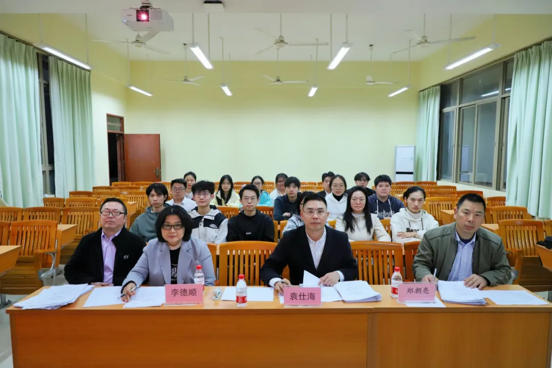 62825B3B4AE3D87A7E4C53F7BF4_057D7B0C_AA8E9