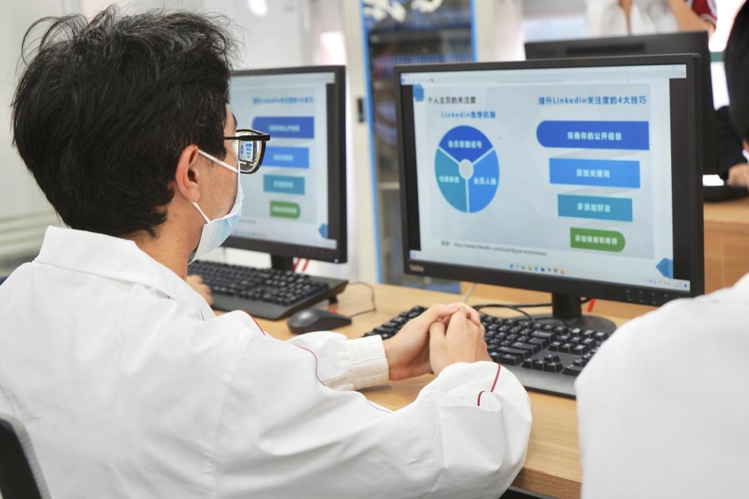 5437E53F2C557B8C7C3E814DDE6_C9E5FFCE_91450