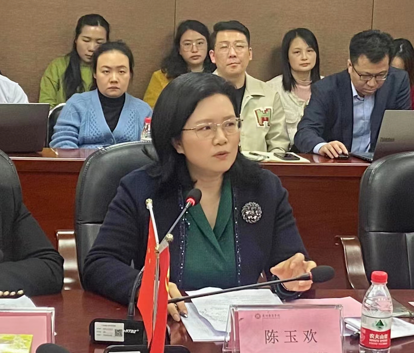 4B115B99CC770BFE442712F3942_B3129C76_CDE3F 4B115B99CC770BFE442712F3942_B3129C76_CDE3F