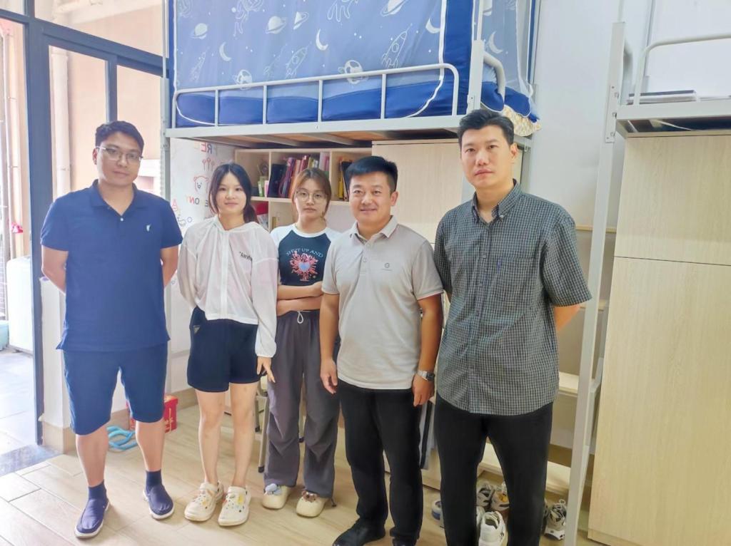 538742376AF99EE32A6AE1AA044_DDE5BC5A_1720C