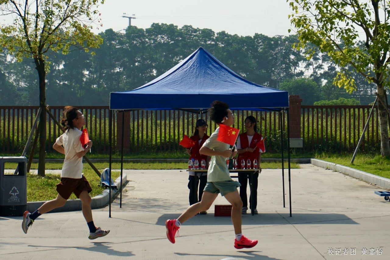 5512E89D1EF1B725E088F0B814A_ED9A9B5E_32DF4