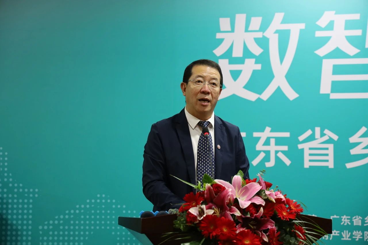 305675D452AA66351E8401C0527_117E201F_15392