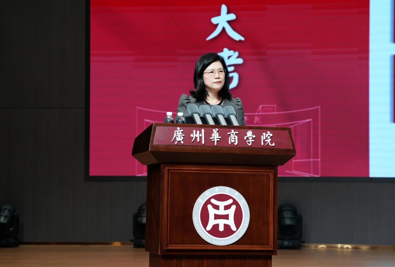 5BA91F18689E8BABFC6D0E1861E_0F30E9F8_14A23