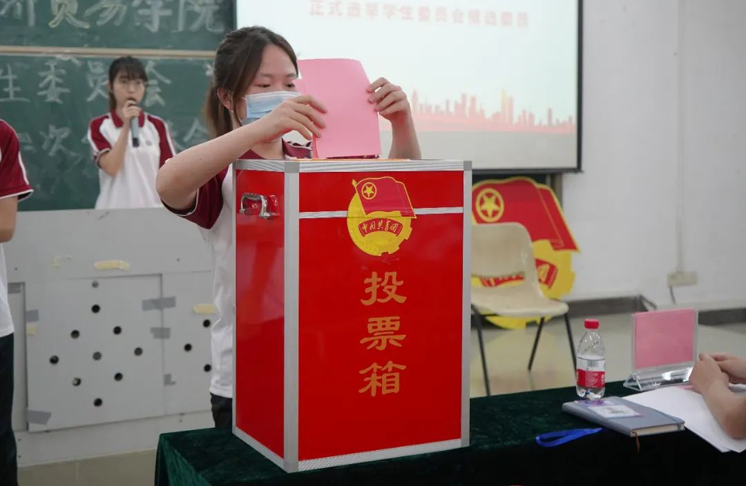 02596009B6FBD2A1FC714B99052_5935D5E1_83035