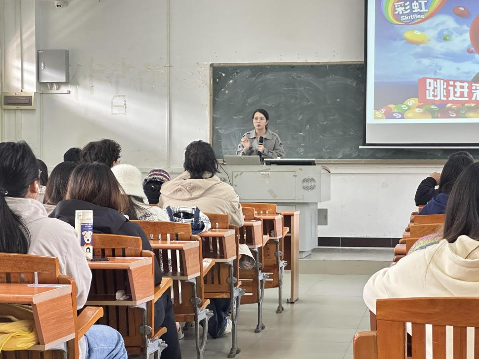 16522E276D4B6F03BF7DB85F21D_465D6840_B8178