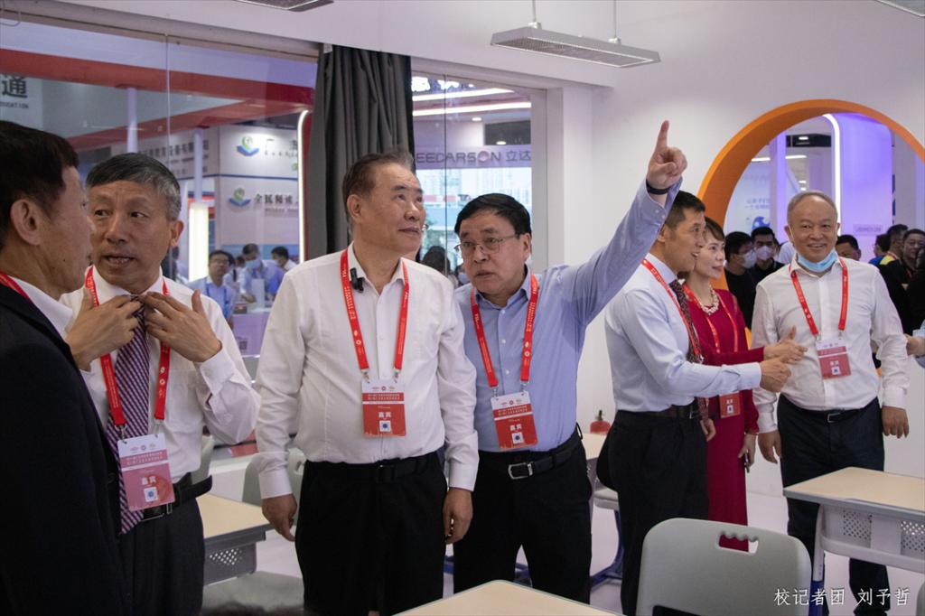 1AC999F98CD5BBB3BB0D6D7F473_4F014080_15C61