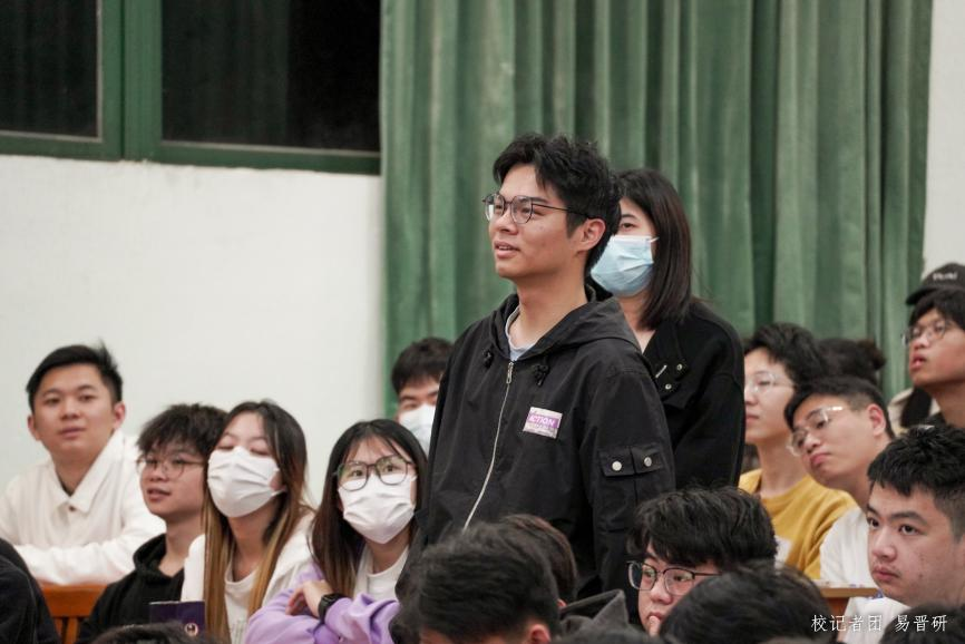 5AEA08924929209358294E69996_EA861F7D_70FBC