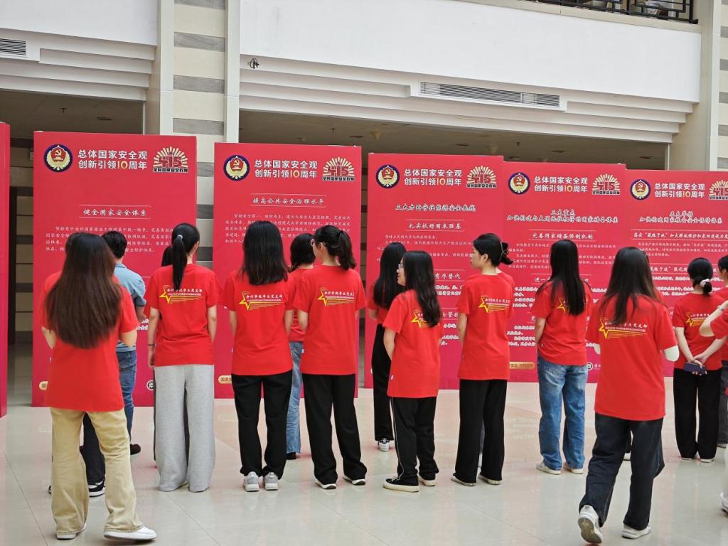 AE72F5090BDF2B2069B36E40500_456CB6DA_1AD83 AE72F5090BDF2B2069B36E40500_456CB6DA_1AD83