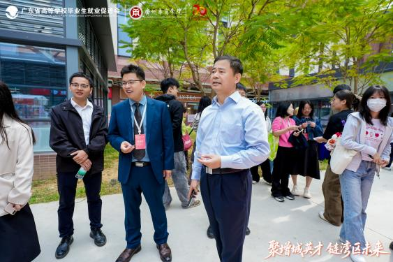 E526940A787E8E84052D81390D3_7E3493FE_5F8C7