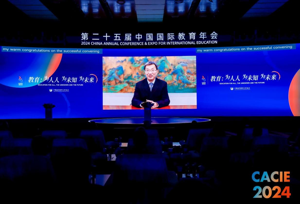 64DAE561A1AE130EAFBFE1827BA_40CC341B_B06B6