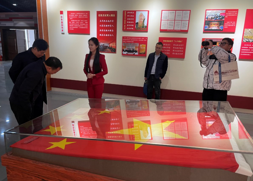 7F3ECE1AF690CF1DCFF095F35D6_C038093E_CA9F5