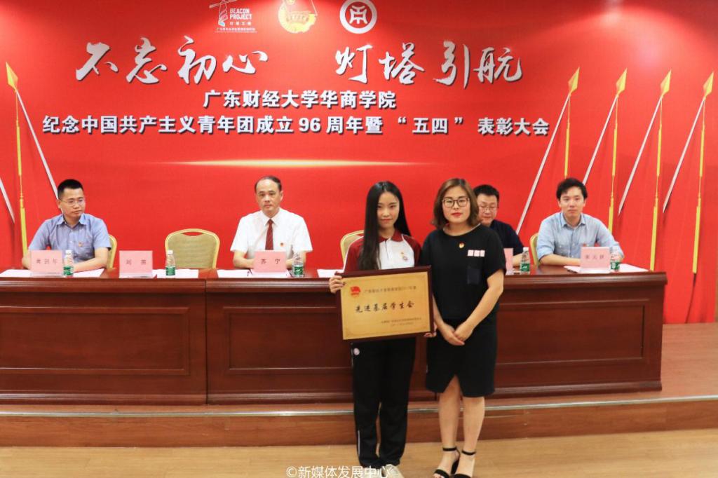 1ewik1iu9f 1ewik1iu9f