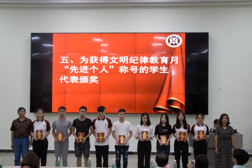 31lcotbl8y 31lcotbl8y