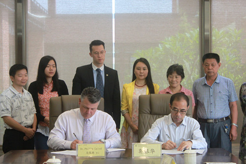 F7D7E55946D24E8467825FD1EA0B9C55