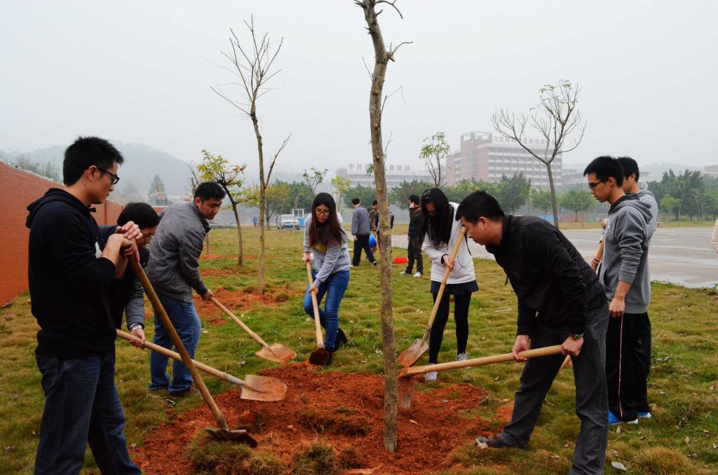 37C95F8B08E9315BA00C5E36F2B23214