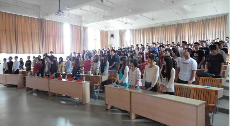 E059F8A440D53158DF7B8662F65E4FCE