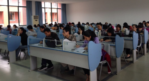 29BD6BF4704F56AFF65FEE9D05E00F37