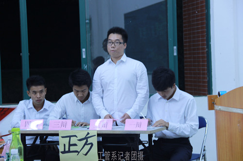 9D08C97DC2CEDAE6EE43BED33CCB47E1