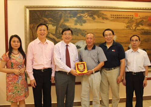 65BFC7BD594D979E0D9AB9D3AA36E71B