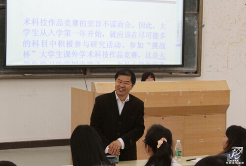 464B917A3A7DCB8459B3EFAE8953E3E5