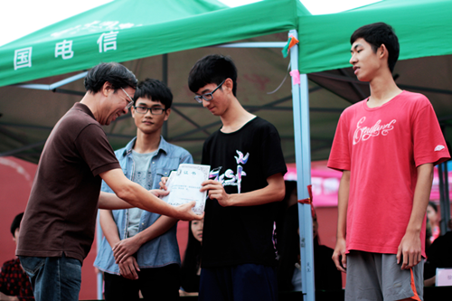 0305DB52596201CD49E366003F6F3AF6