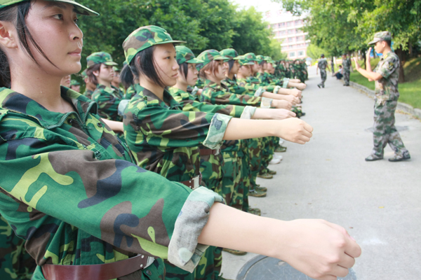 BCB6721351C0063DE52E875FE405B3CC