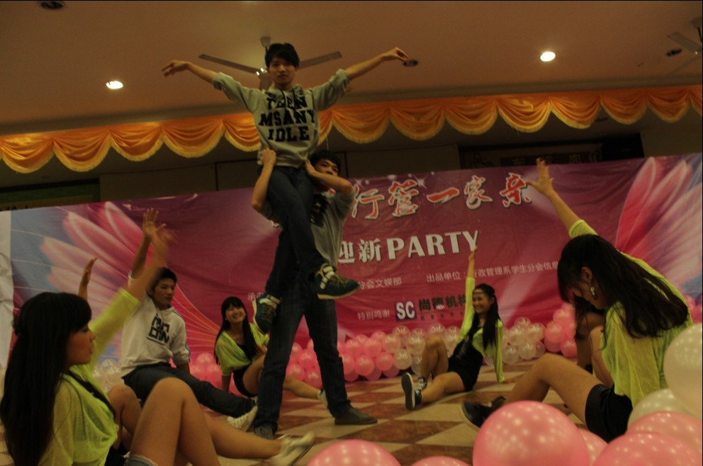 516EEC4F14A9964A7FAB0D11DDE2E5A4